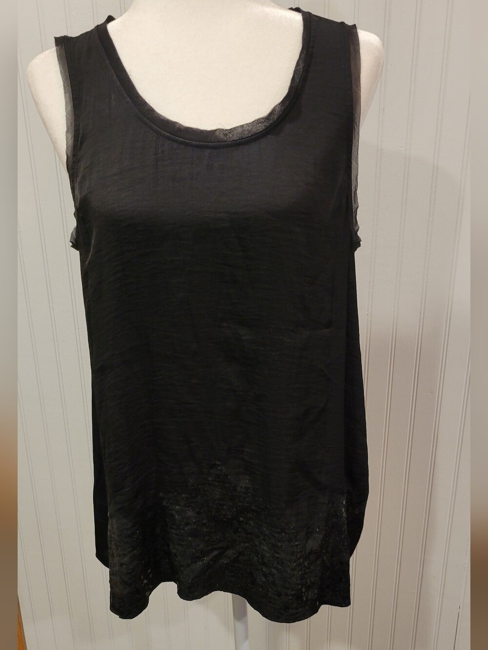 Size LG Simply Vera Vera Wang Black Scoop Neck Tank NWOT